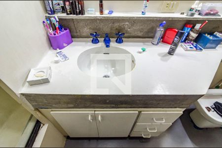 Casa à venda com 331m², 5 quartos e 2 vagas Casa à venda com 331m², 5 quartos e 2 vagasBanheiro da suíte 2