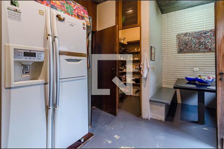 Casa à venda com 331m², 5 quartos e 2 vagas Casa à venda com 331m², 5 quartos e 2 vagasCozinha