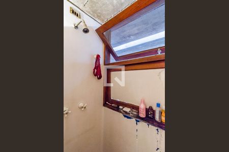 Casa à venda com 331m², 5 quartos e 2 vagas Casa à venda com 331m², 5 quartos e 2 vagasBanheiro da suíte 3