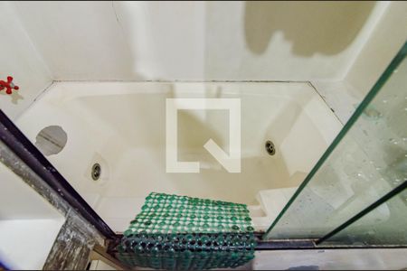 Casa à venda com 331m², 5 quartos e 2 vagas Casa à venda com 331m², 5 quartos e 2 vagasBanheiro da suíte 1