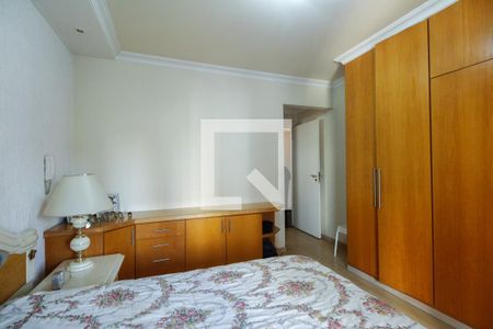 Apartamento à venda com 135m², 3 quartos e 2 vagas Apartamento à venda com 135m², 3 quartos e 2 vagasSuíte