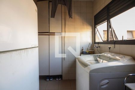 Apartamento à venda com 135m², 3 quartos e 2 vagas Apartamento à venda com 135m², 3 quartos e 2 vagasÁrea de serviço