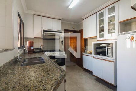 Apartamento à venda com 135m², 3 quartos e 2 vagas Apartamento à venda com 135m², 3 quartos e 2 vagasCozinha