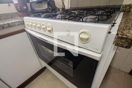 Apartamento à venda com 135m², 3 quartos e 2 vagas Apartamento à venda com 135m², 3 quartos e 2 vagasCozinha