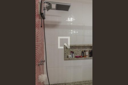 Casa à venda com 250m², 3 quartos e 5 vagasBanheiro da Suíte 1