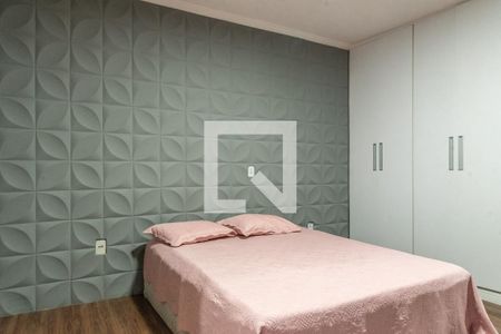 Casa à venda com 250m², 3 quartos e 5 vagasSuíte 2