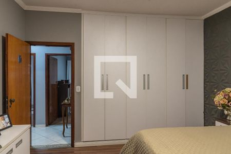 Casa à venda com 250m², 3 quartos e 5 vagasQuarto 