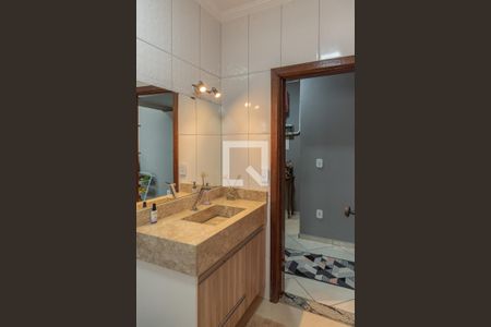 Casa à venda com 250m², 3 quartos e 5 vagasBanheiro Social