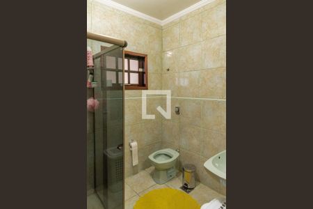 Casa à venda com 250m², 3 quartos e 5 vagasBanheiro da Suíte 2