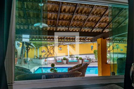 Casa à venda com 280m², 5 quartos e 4 vagas Casa à venda com 280m², 5 quartos e 4 vagasVista da Suíte 1