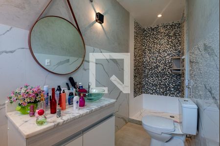 Casa à venda com 280m², 5 quartos e 4 vagas Casa à venda com 280m², 5 quartos e 4 vagasBanheiro da Suíte 2