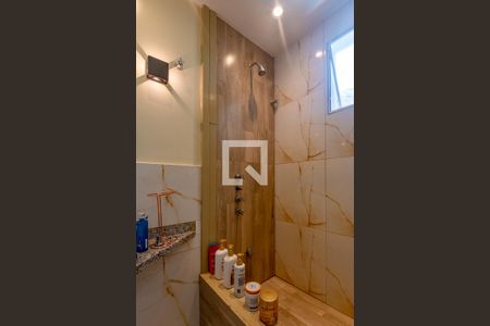 Casa à venda com 280m², 5 quartos e 4 vagas Casa à venda com 280m², 5 quartos e 4 vagasBanheiro da Suíte 3