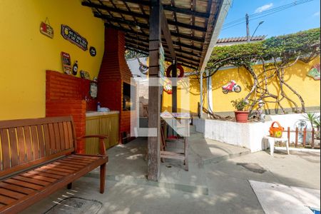 Casa à venda com 280m², 5 quartos e 4 vagas Casa à venda com 280m², 5 quartos e 4 vagasChurrasqueira