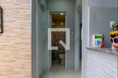 Casa à venda com 280m², 5 quartos e 4 vagas Casa à venda com 280m², 5 quartos e 4 vagasDependências