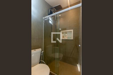 Casa à venda com 280m², 5 quartos e 4 vagas Casa à venda com 280m², 5 quartos e 4 vagasBanheiro da Suíte 1