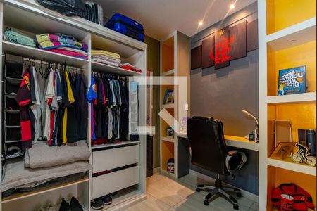 Casa à venda com 280m², 5 quartos e 4 vagas Casa à venda com 280m², 5 quartos e 4 vagasQuarto 1 - Suíte