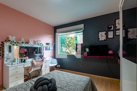 Casa à venda com 280m², 5 quartos e 4 vagas Casa à venda com 280m², 5 quartos e 4 vagasQuarto 2 - Suíte