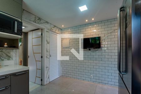 Casa à venda com 280m², 5 quartos e 4 vagas Casa à venda com 280m², 5 quartos e 4 vagasCozinha