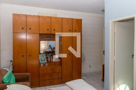 Casa à venda com 300m², 4 quartos e 2 vagasquarto da suite