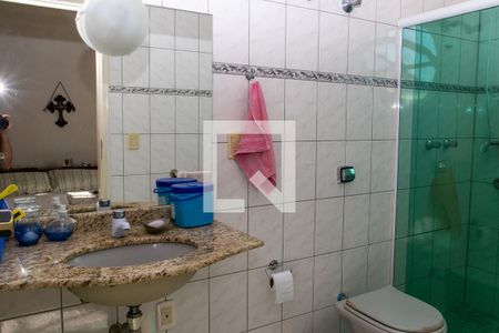 Casa à venda com 300m², 4 quartos e 2 vagasBanheiro da Suíte