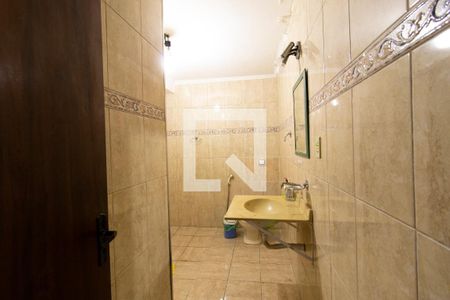 Casa à venda com 220m², 3 quartos e 2 vagasBanheiro 2