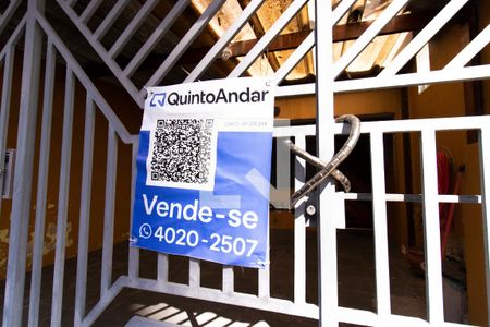 Casa à venda com 220m², 3 quartos e 2 vagasPlaca