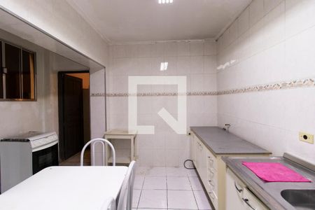 Casa à venda com 220m², 3 quartos e 2 vagasCozinha