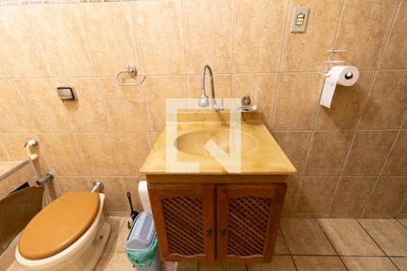 Casa à venda com 220m², 3 quartos e 2 vagasBanheiro 1 - Torneira