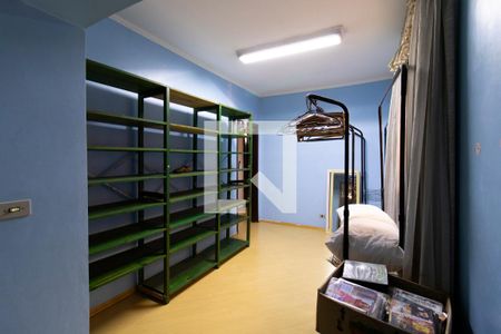 Casa à venda com 220m², 3 quartos e 2 vagasCloset Quarto 2