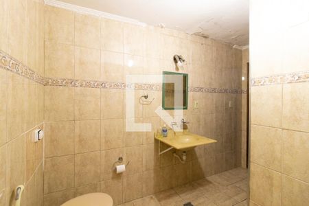 Casa à venda com 220m², 3 quartos e 2 vagasBanheiro 2