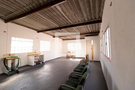 Casa à venda com 220m², 3 quartos e 2 vagasSalão Superior