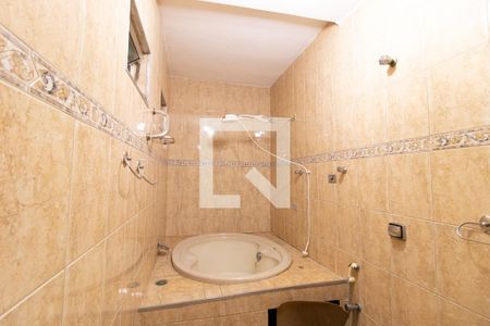 Casa à venda com 220m², 3 quartos e 2 vagasBanheiro 1