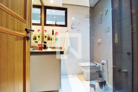 Apartamento à venda com 198m², 4 quartos e 4 vagas Apartamento à venda com 198m², 4 quartos e 4 vagasBanheiro 1