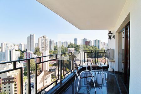 Apartamento à venda com 198m², 4 quartos e 4 vagas Apartamento à venda com 198m², 4 quartos e 4 vagasVaranda da Sala