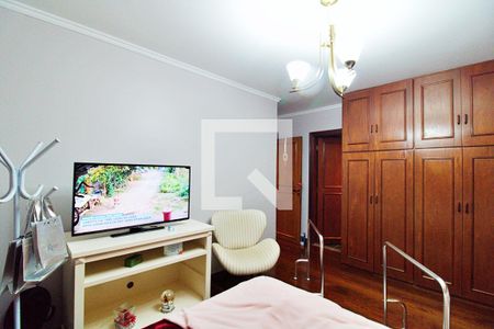 Apartamento à venda com 198m², 4 quartos e 4 vagas Apartamento à venda com 198m², 4 quartos e 4 vagasSuíte