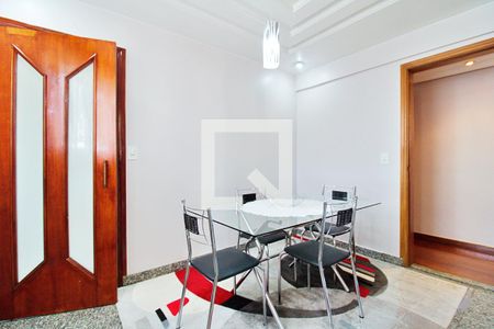 Apartamento à venda com 198m², 4 quartos e 4 vagas Apartamento à venda com 198m², 4 quartos e 4 vagasCopa