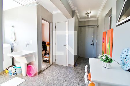 Apartamento à venda com 198m², 4 quartos e 4 vagas Apartamento à venda com 198m², 4 quartos e 4 vagasÁrea de Serviço