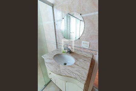 Casa à venda com 100m², 4 quartos e 1 vagaBanheiro da Suíte 3