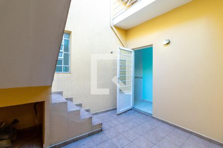 Casa à venda com 100m², 4 quartos e 1 vagaQuintal