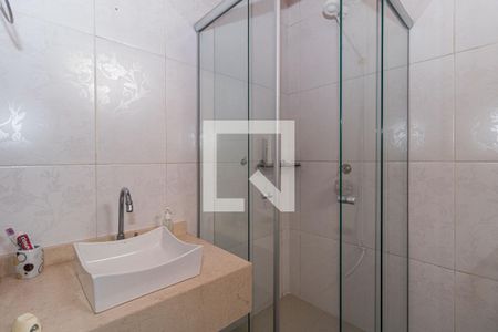 Casa à venda com 300m², 4 quartos e 3 vagasBanheiro 2