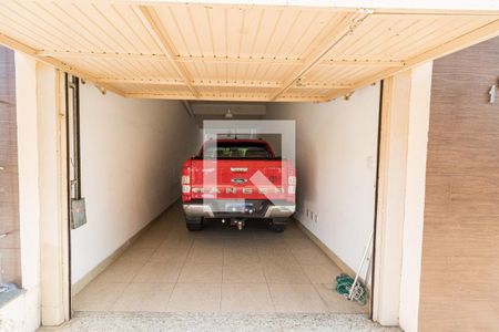Casa à venda com 300m², 4 quartos e 3 vagasGaragem