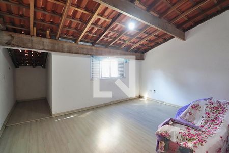 Casa à venda com 315m², 4 quartos e 4 vagasSótão