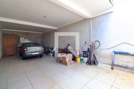 Casa à venda com 315m², 4 quartos e 4 vagasGaragem