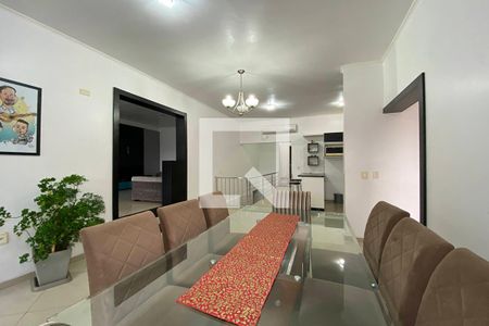 Casa à venda com 208m², 3 quartos e 2 vagasSala de Jantar 