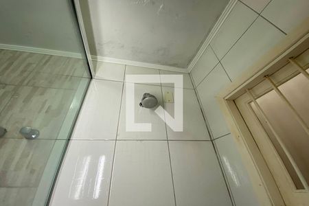 Casa à venda com 208m², 3 quartos e 2 vagasChuveiro do Banheiro Social