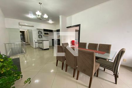 Casa à venda com 208m², 3 quartos e 2 vagasSala de Jantar 