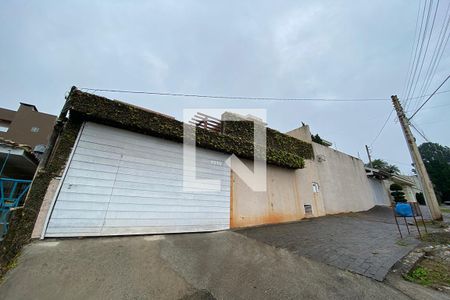 Casa à venda com 208m², 3 quartos e 2 vagasFachada