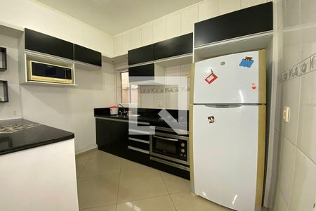 Casa à venda com 208m², 3 quartos e 2 vagasCozinha