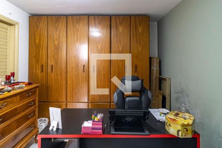 Casa à venda com 535m², 3 quartos e 2 vagas Casa à venda com 535m², 3 quartos e 2 vagasQuarto 4 de Serviço