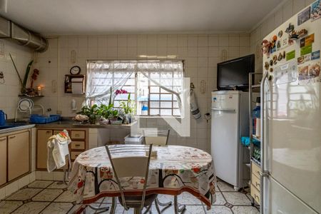 Casa à venda com 535m², 3 quartos e 2 vagas Casa à venda com 535m², 3 quartos e 2 vagasCozinha